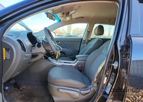 2016 Kia Sportage Lx z USA, uszkodzony, nr VIN KNDPBCAC9G7853419